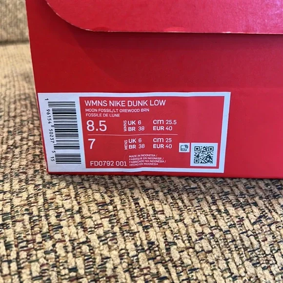 NEW, NEVER WORN NIKE LOW DUNKS “MOON FOSSIL” - Picture 3 of 5